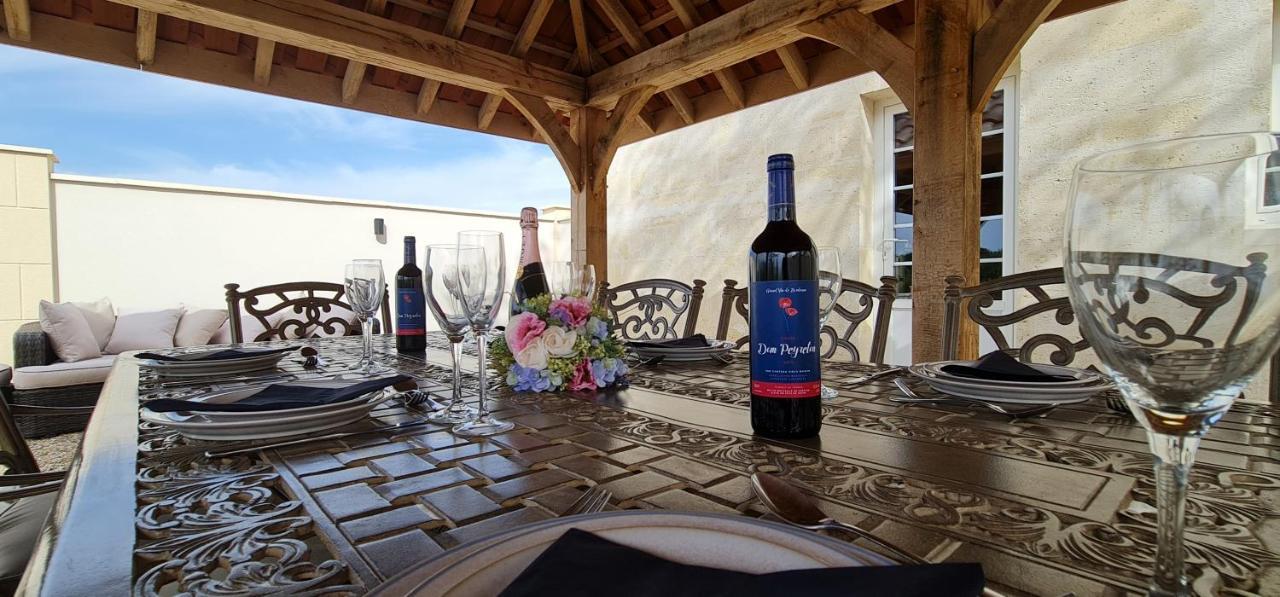 Dom Peyreton Prestige Cottages Set In A Charming Wine Property Villegouge Exteriér fotografie