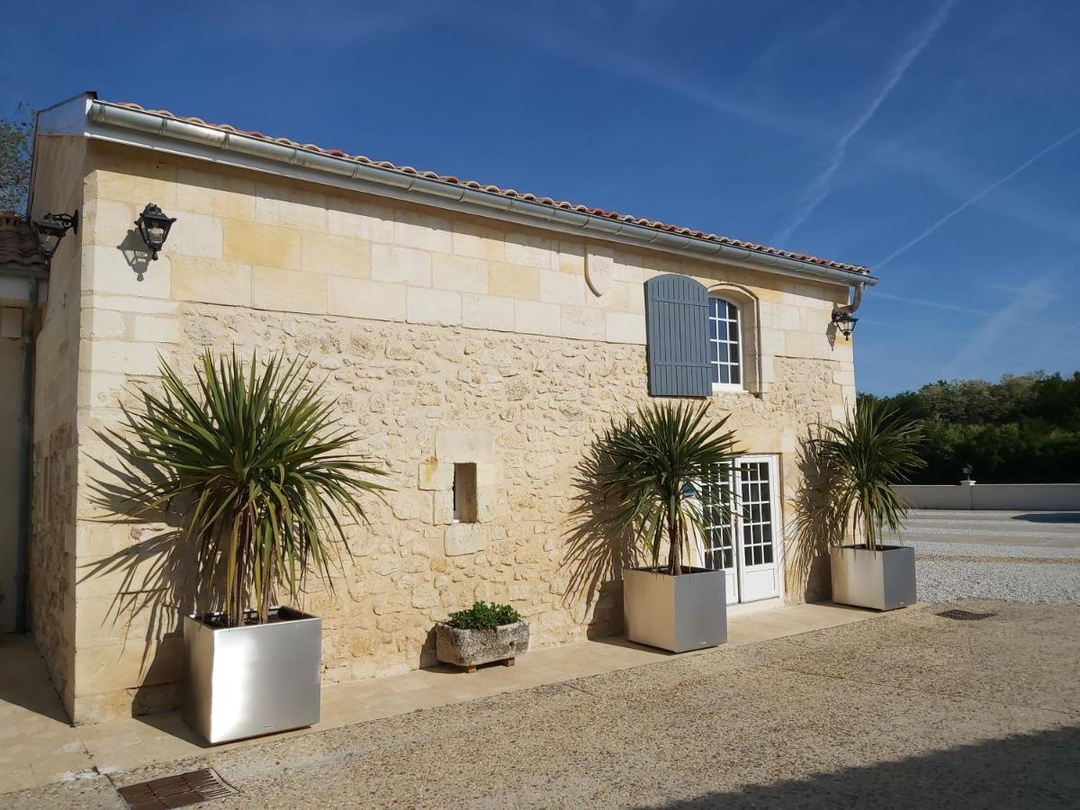 Dom Peyreton Prestige Cottages Set In A Charming Wine Property Villegouge Exteriér fotografie